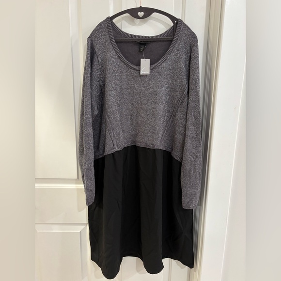 Lane Bryant Dresses & Skirts - Lane Bryant Gray and Black Long Sleeve Dress